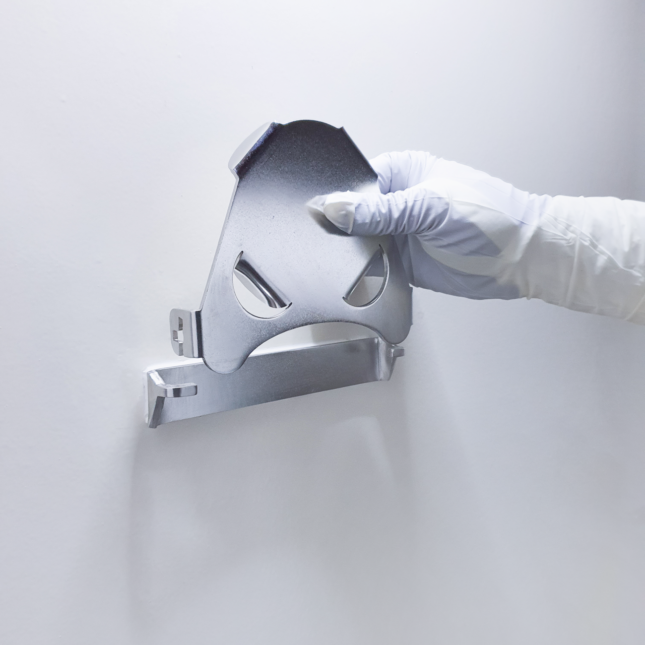 settle plate holder - wall mountable - indie distribution